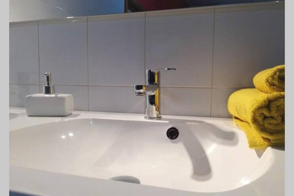 Big Relax Apartment With Swimming Pool And A Peaceful Garden In A Private Villa Sestu Exteriör bild